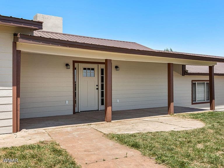 233 S Zuni St photo 2