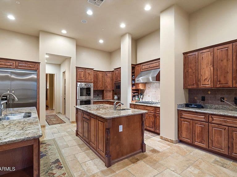 11455 N 87TH Place photo 5