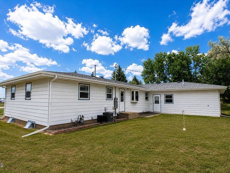 2801 Highway 1806 N photo 5