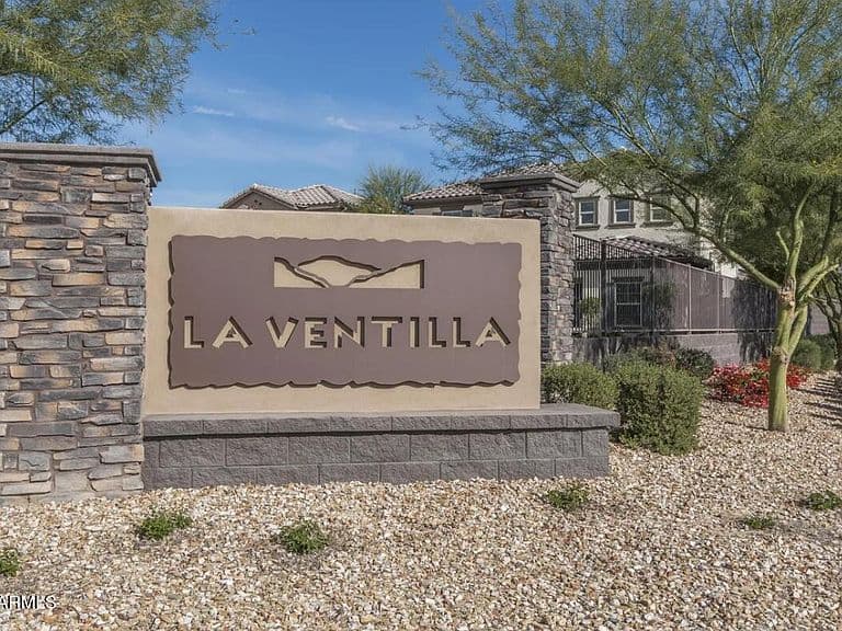 16220 W LA VENTILLA Way photo 2