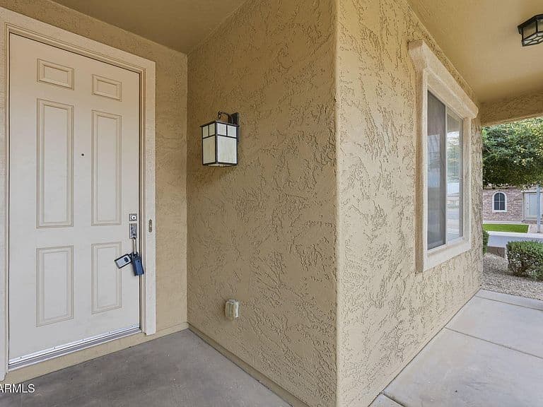 4081 S Pinnacle Place photo 4