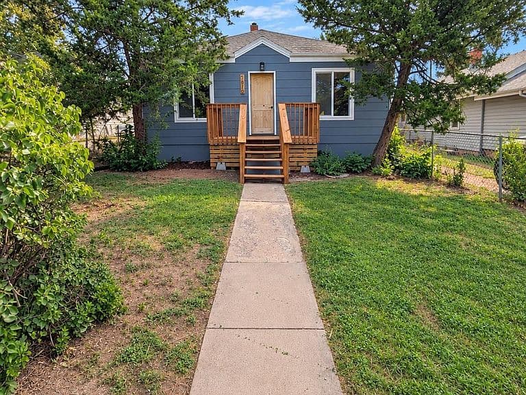 1616 5th St photo 1