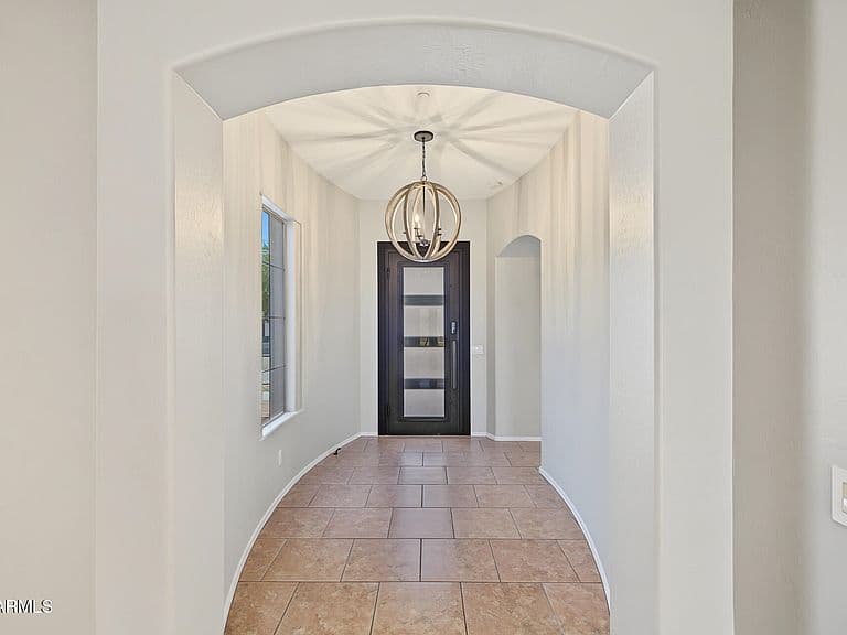 15250 W PIERSON Street photo 2