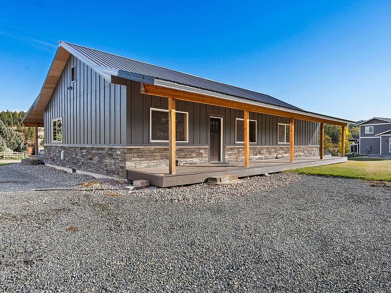 27 Bayview Dr photo 3