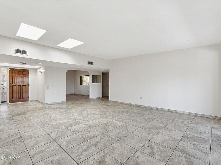 1730 W Camino Urbano photo 4
