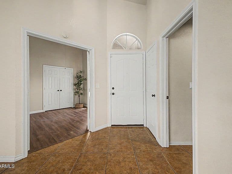 4308 E JUANITA Avenue photo 5