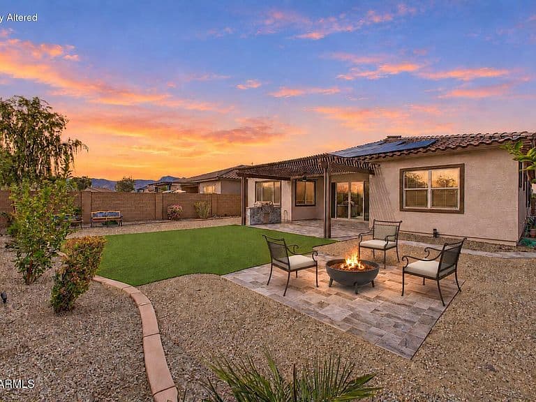19233 W COOLIDGE Street photo 1