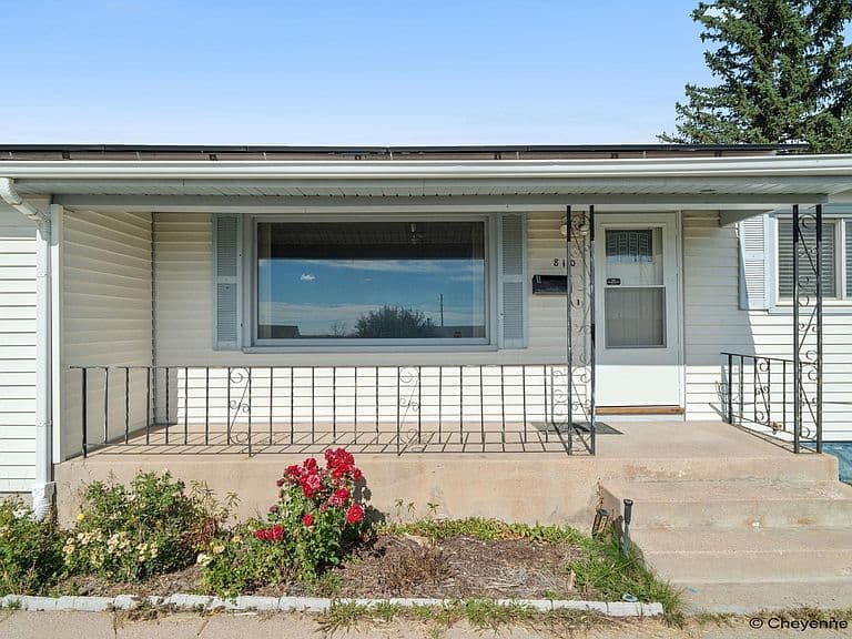 810 Cahill Dr photo 4