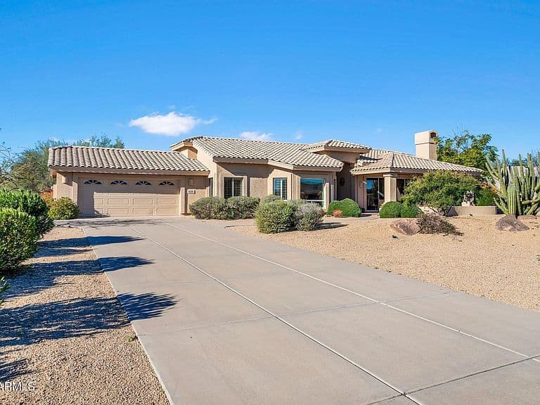 24810 N VADO Court photo 1