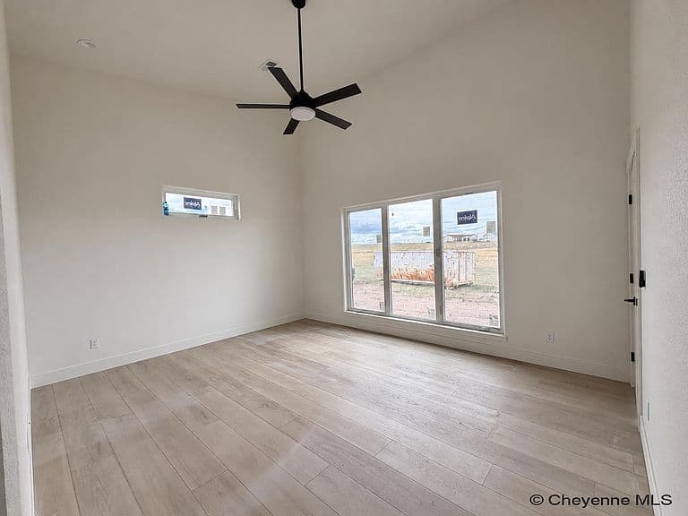 583 Canyon Rdg photo 4