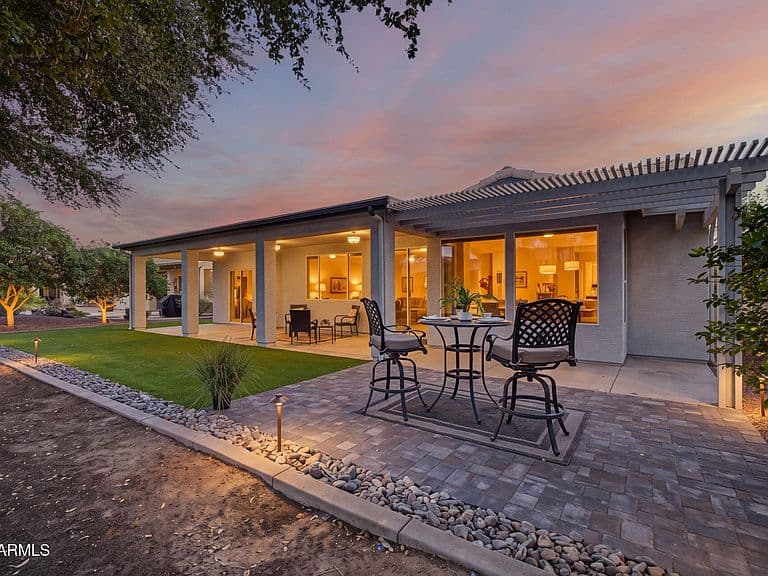 9525 E CHAMPAGNE Drive photo 3