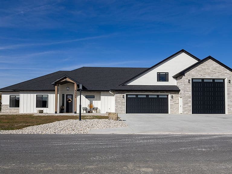 6629 Graphite Dr photo 1