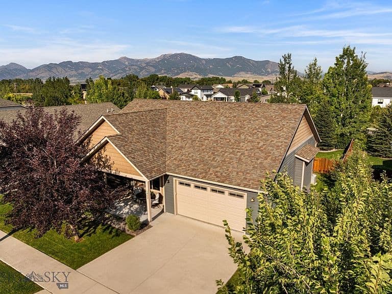 1862 Marias Ln photo 3