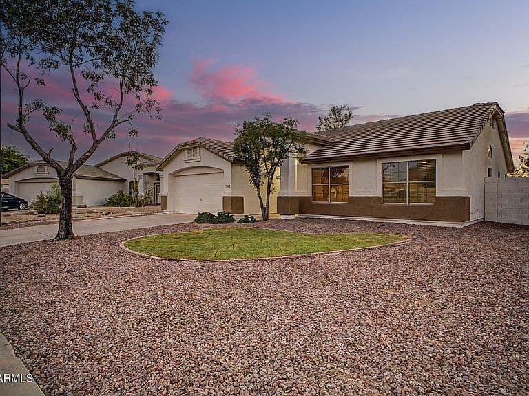 576 S MOOREA Drive photo 4