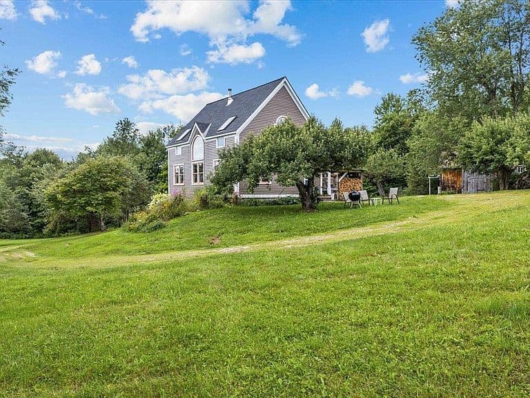 991 Jerusalem Road photo 5