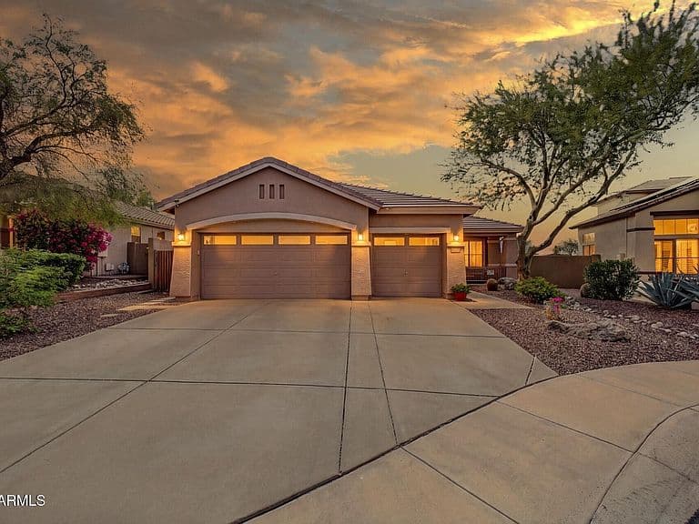 3209 W STEINBECK Drive photo 1