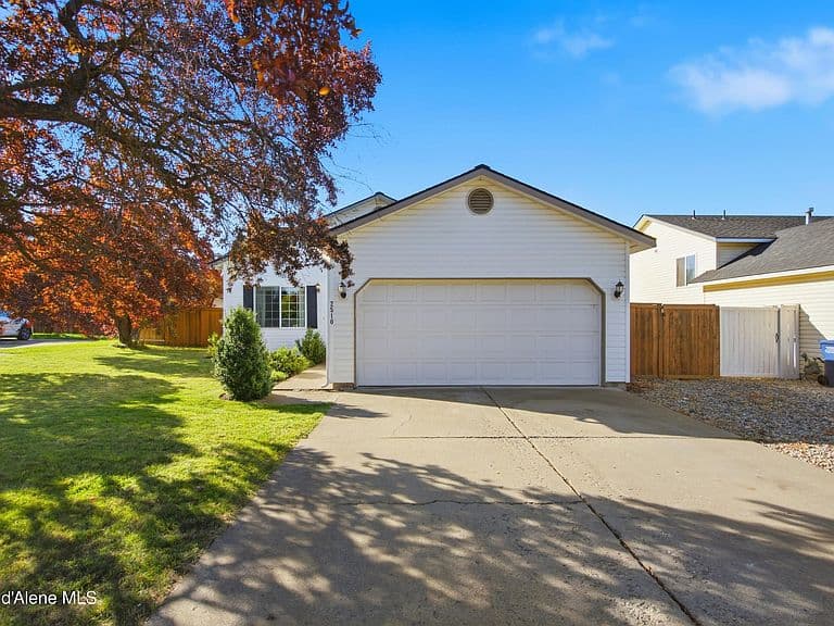 2510 W Clairborne Ln photo 2
