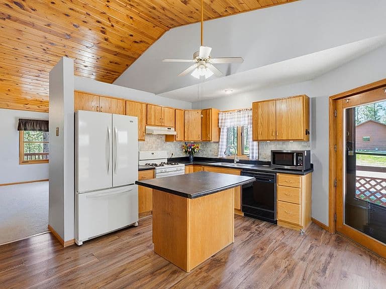 25333 Beaver Lake Rd photo 5