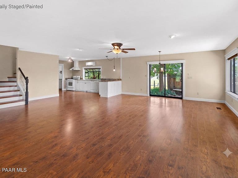 12070 W Kelton Ln photo 4