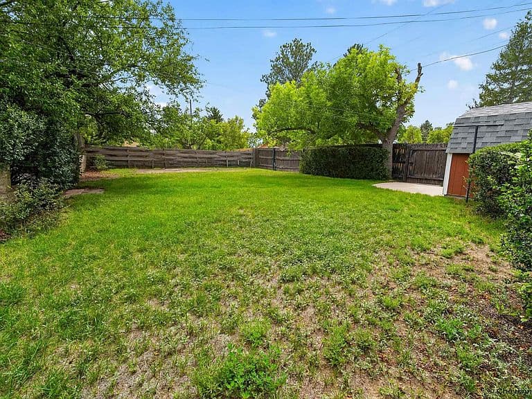 5066 Moran Ave photo 5