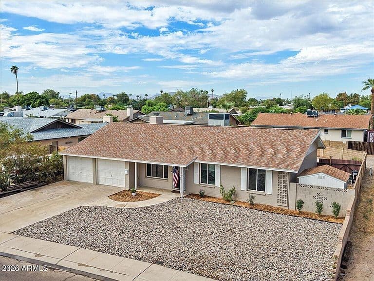 2612 S JUNIPER Street photo 3