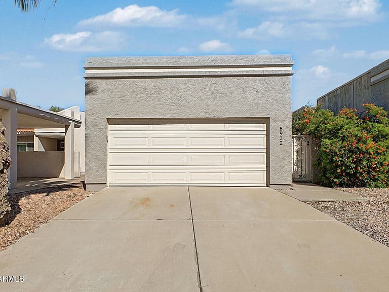 5912 E Nance Street photo 1