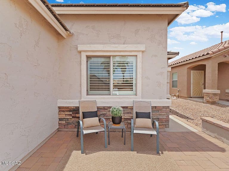 1279 W Calle Luis Maria photo 4