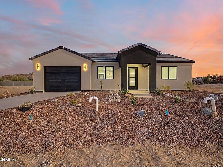 19419 W RUSTLER Road photo 3