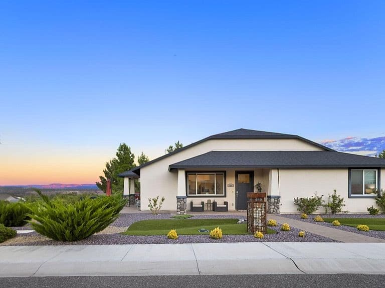 489 KINDRA HEIGHTS Road photo 1