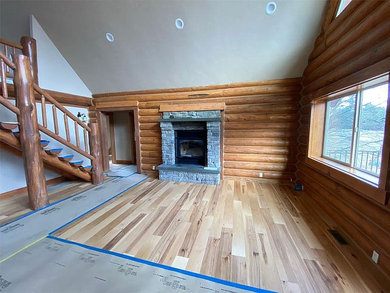 1040 Cowboy Way photo 5