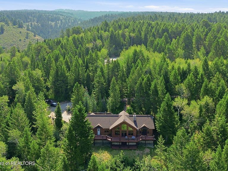 3050 Sorensen Creek Dr photo 4