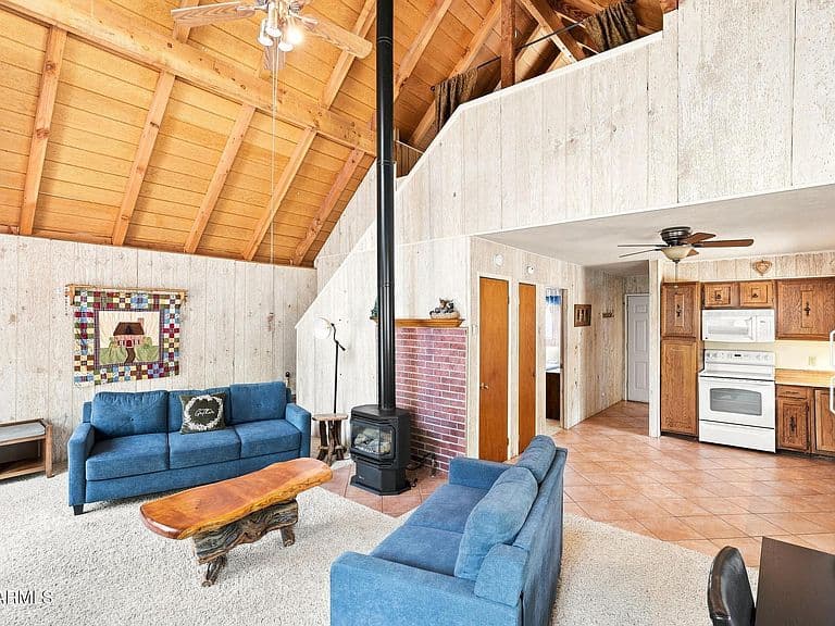 3956 N BLOODY BASIN Road photo 3