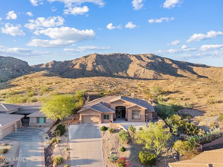 549 E MOUNTAIN SAGE Drive photo 2