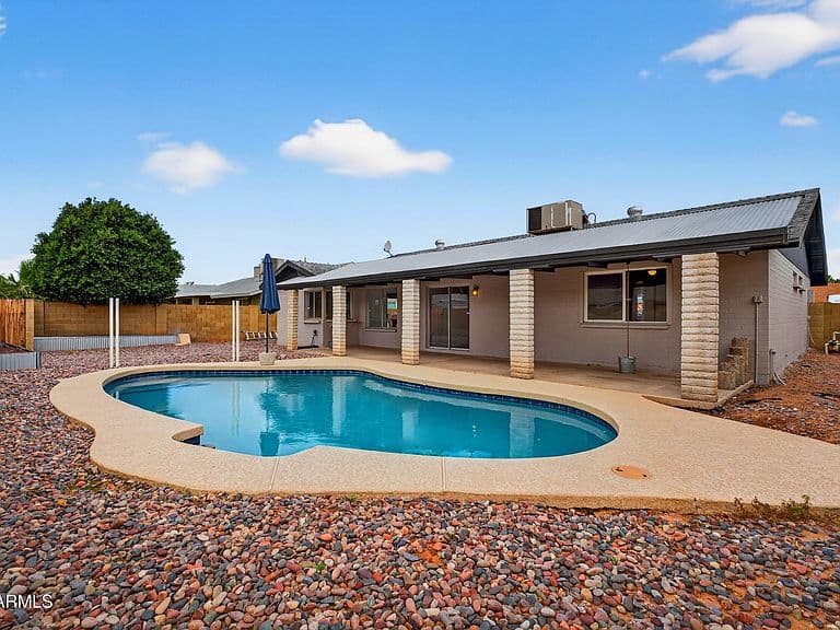 1103 W Mission Dr photo 5