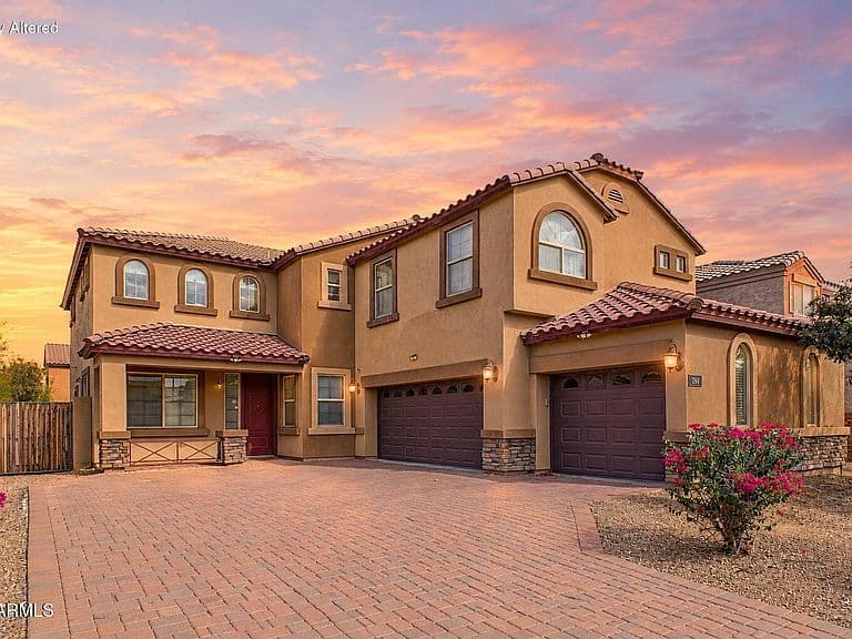 244 E MEAD Drive photo 1