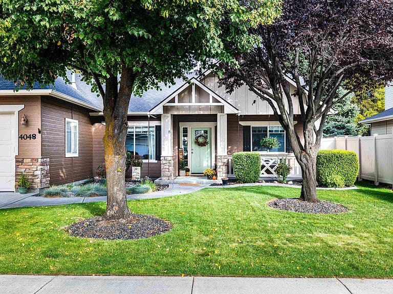 4048 N Tallgrass Ave photo 3