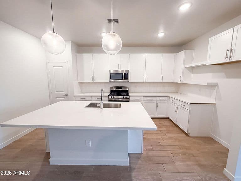 3052 W BENT TREE Drive photo 2