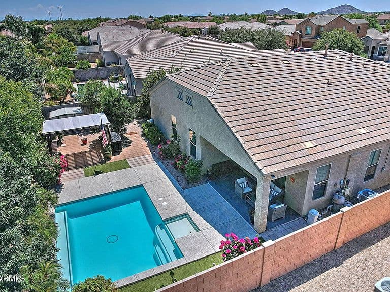 1000 W ANGUS Road photo 2