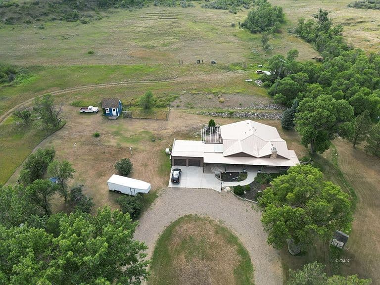 221 Highway 261 photo 5
