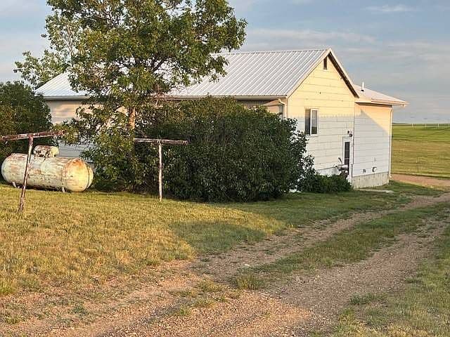 4038 Highway 13 N photo 3