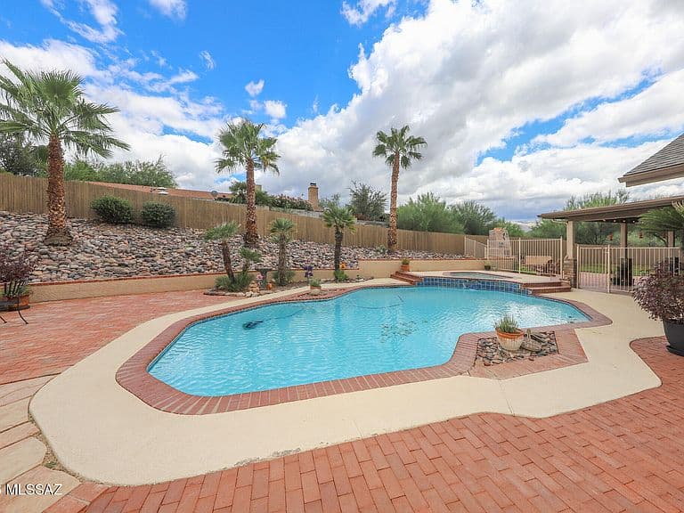 4365 N Ventana Loop photo 1