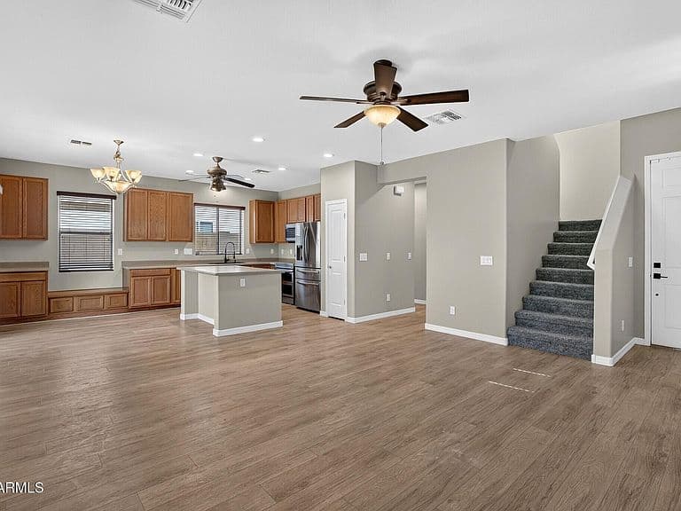 41284 W COLBY Drive photo 3