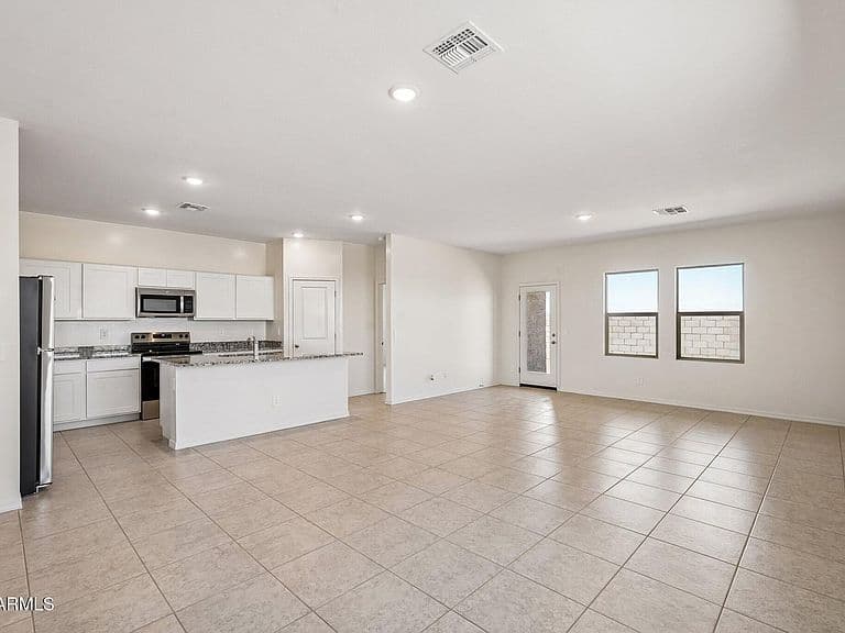 5820 E HORNBLENDE Way photo 5
