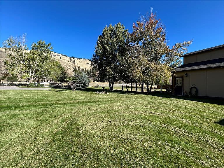 9859 Miller Creek Rd photo 3