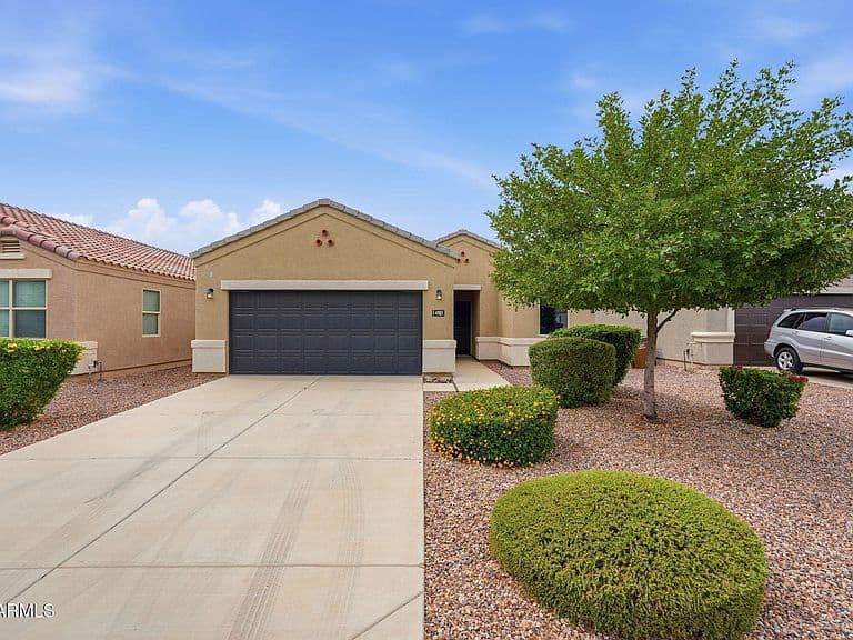 4981 E Living Stone Way photo 1