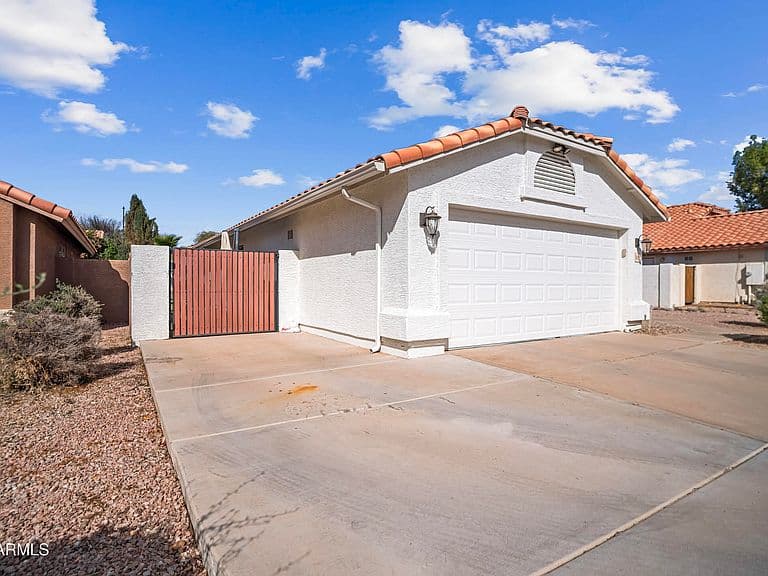 6912 E Laguna Azul Ave photo 5