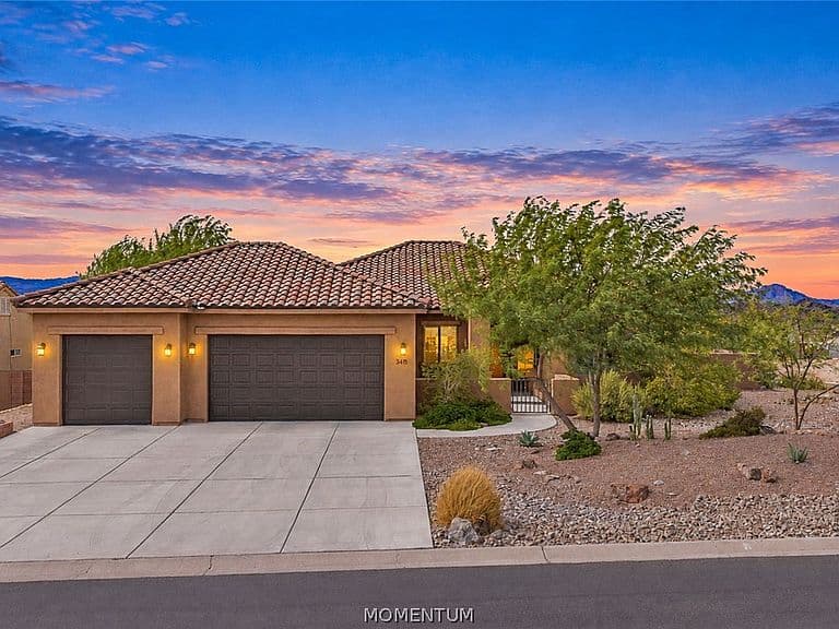 3411 Sunburst Drive photo 2