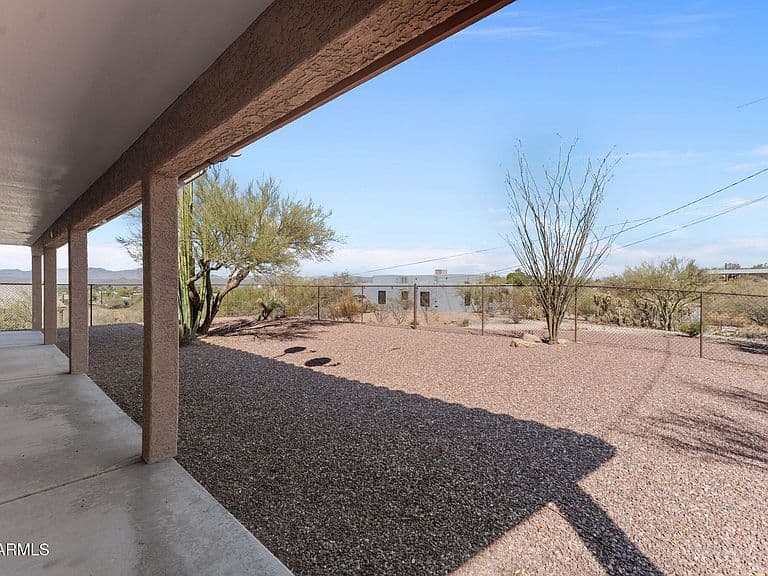 823 YAQUI Drive photo 2