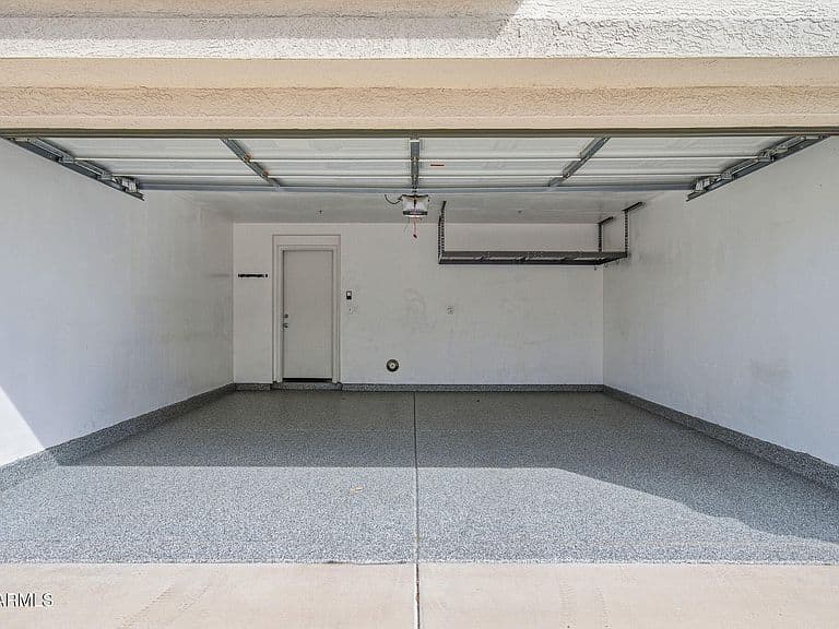 3034 E DONNER Drive photo 4