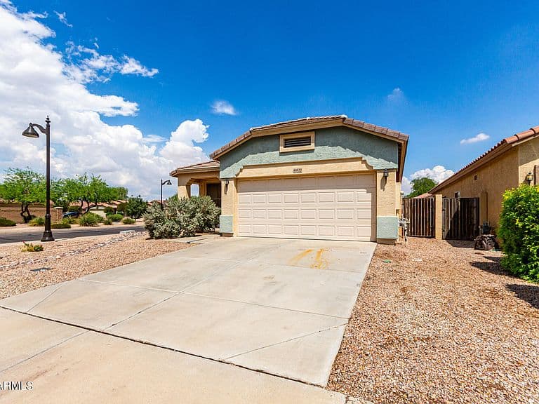44922 W ALAMENDRAS Street photo 5